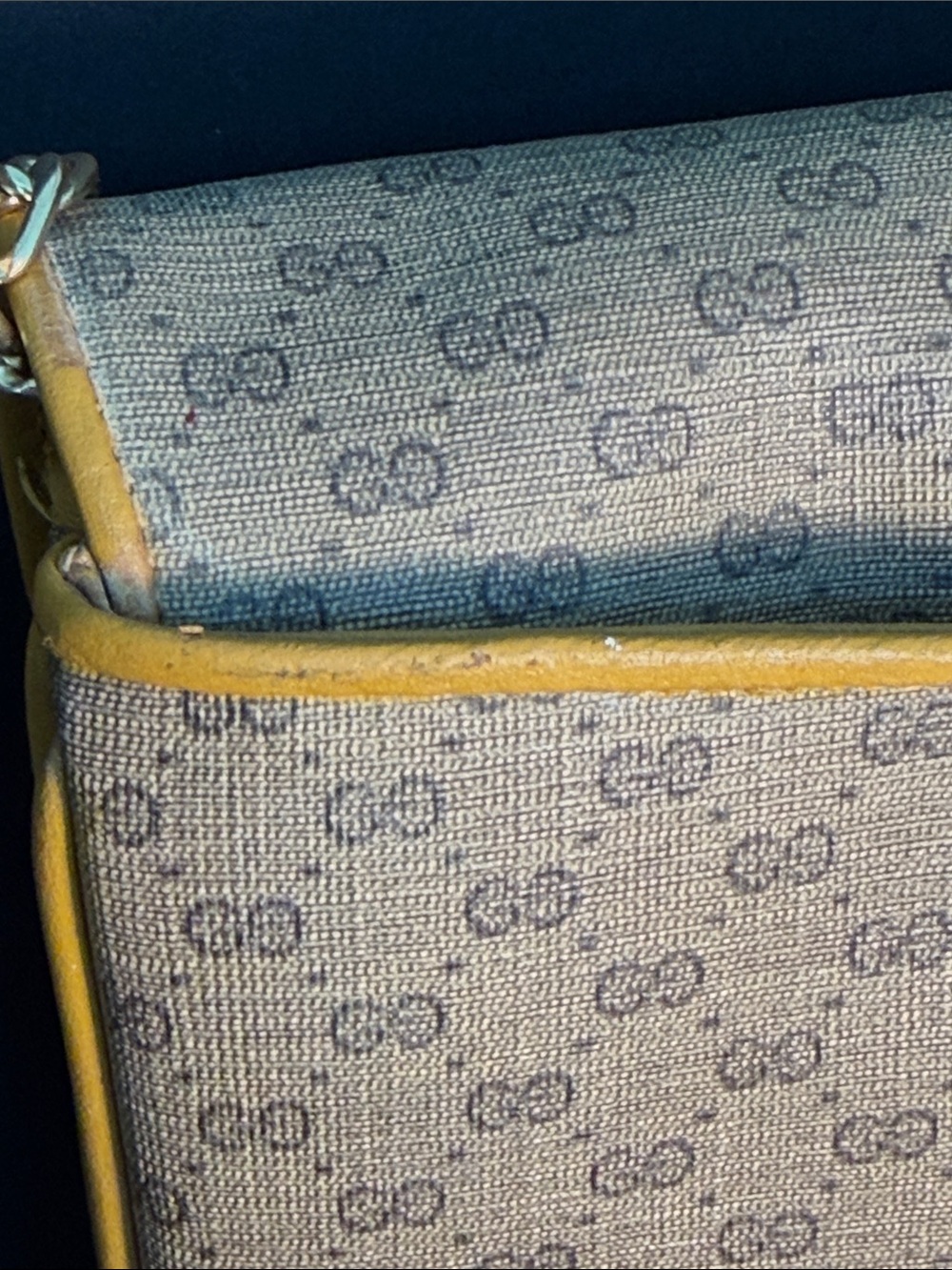 ‼️Make me an offer ‼️Authentic Gucci Mini G Crossbody- has been rehabbed - Picture 4 of 16